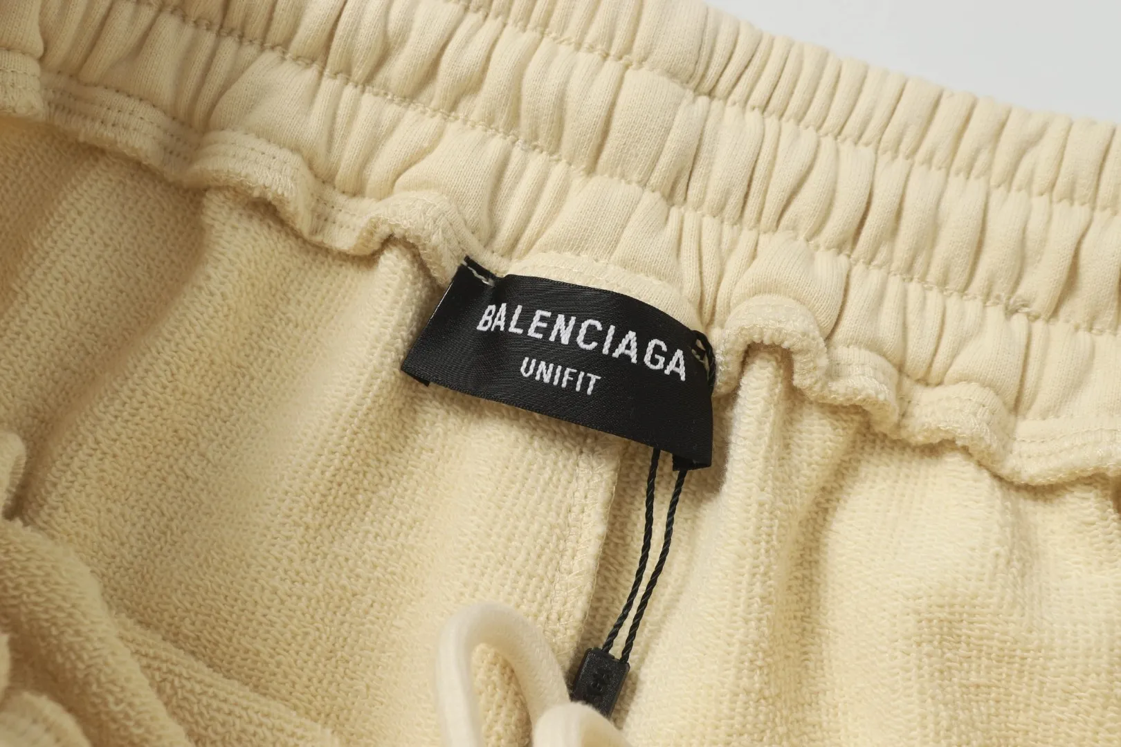 Quality🔥Classic 。 ，420g ， 。 ， Versatile， ， 99%。 、 、 、1:1 ， ， 。 ， Same Style ：630# Sizes：XS.S.M.L ：Black、 、